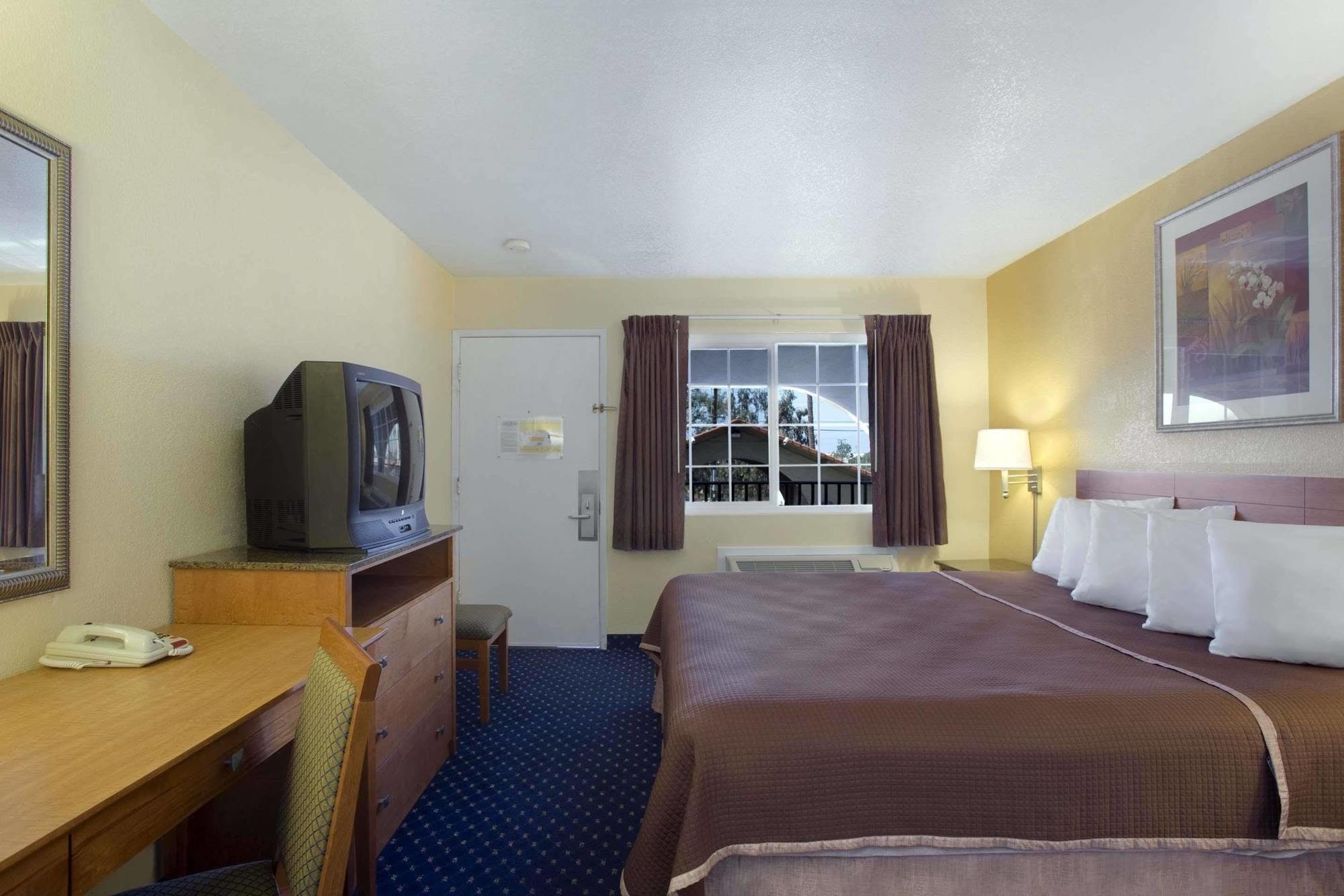 Howard Johnson By Wyndham National City/San Diego South Luaran gambar
